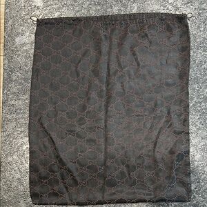 Gucci Brown Silky Dust Gag